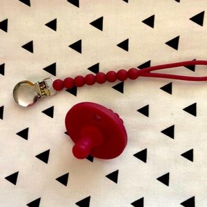 Itzy Ritzy pat and clip